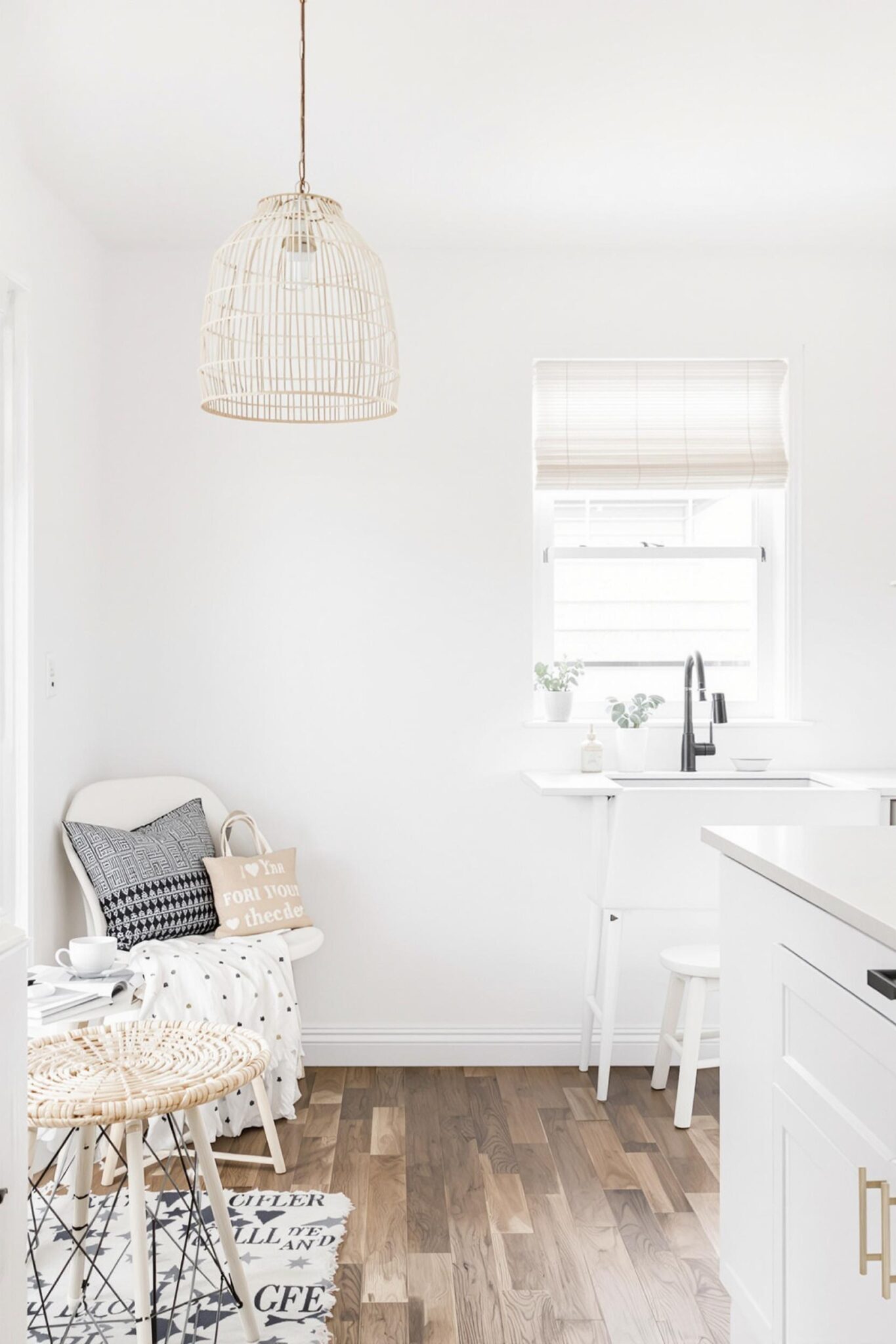 25 Charming Cottage Interior Designs For Small Spaces