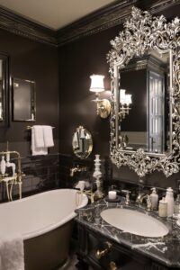 18 Vintage-Inspired Bathroom Decor Ideas For A Timeless Look