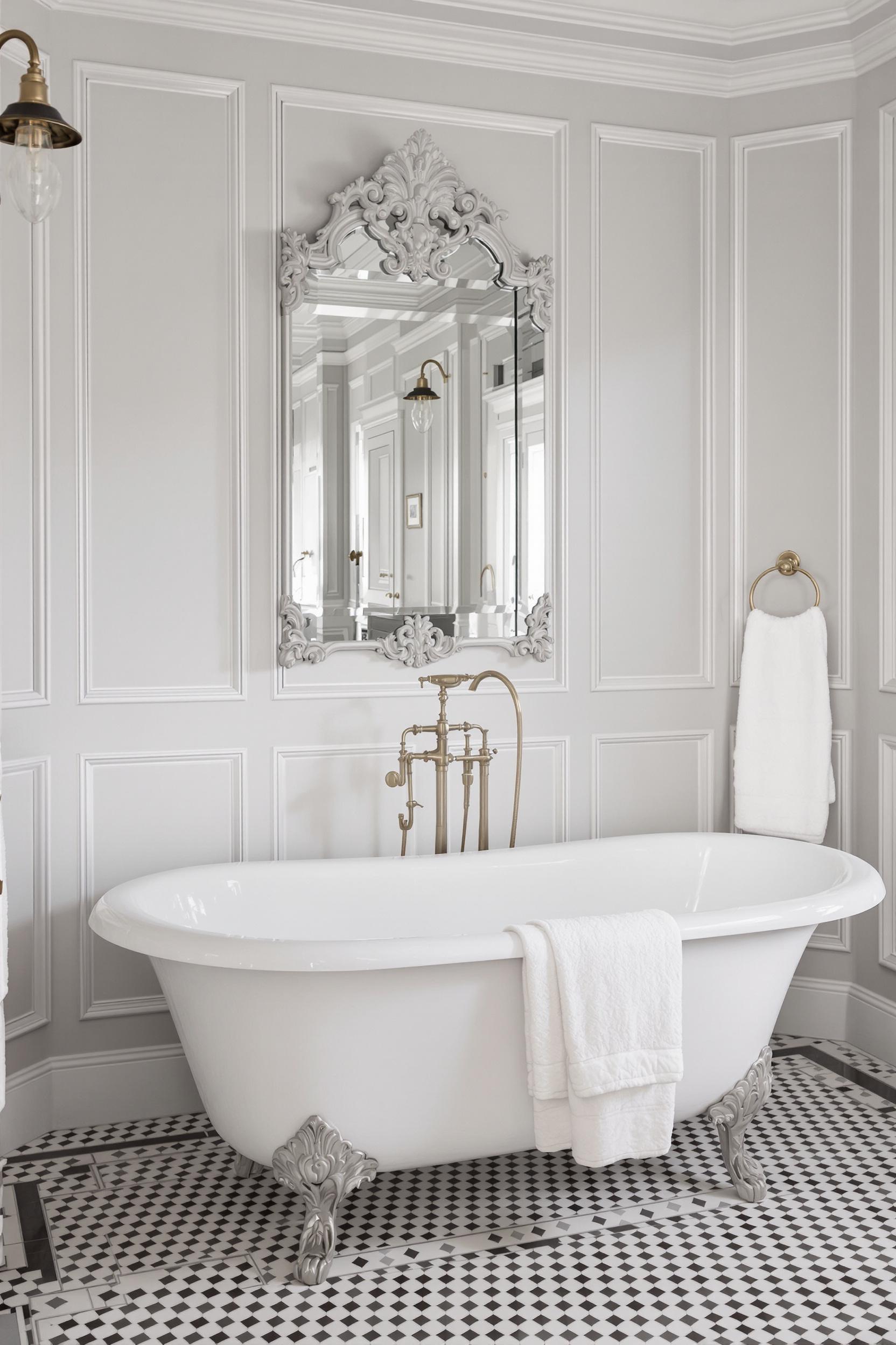 Elegant Vintage Bathroom Charm